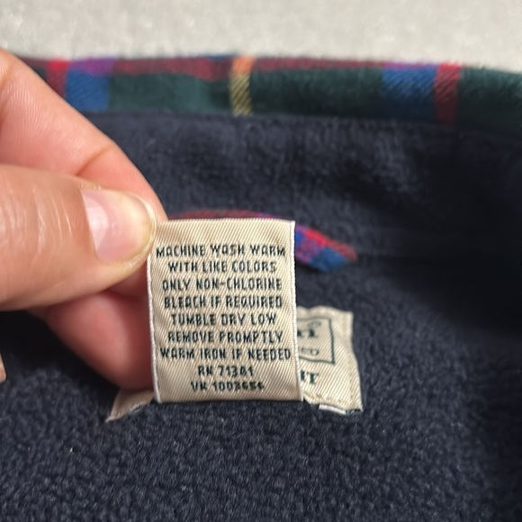 L.L. Bean fleece lined flannel - Picture 4 of 6